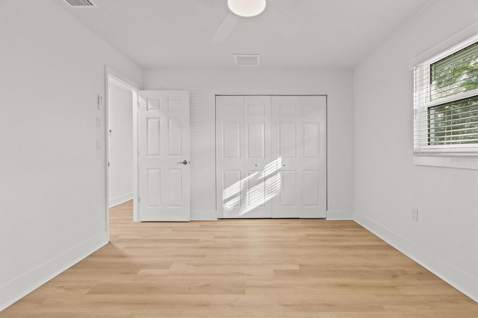 Image 23 of 30 For 7233 56th Avenue N