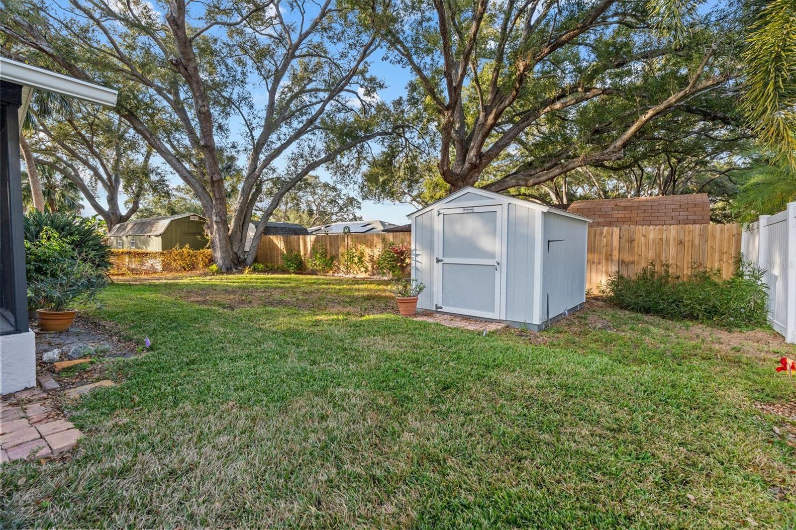 Image 24 of 30 For 7233 56th Avenue N