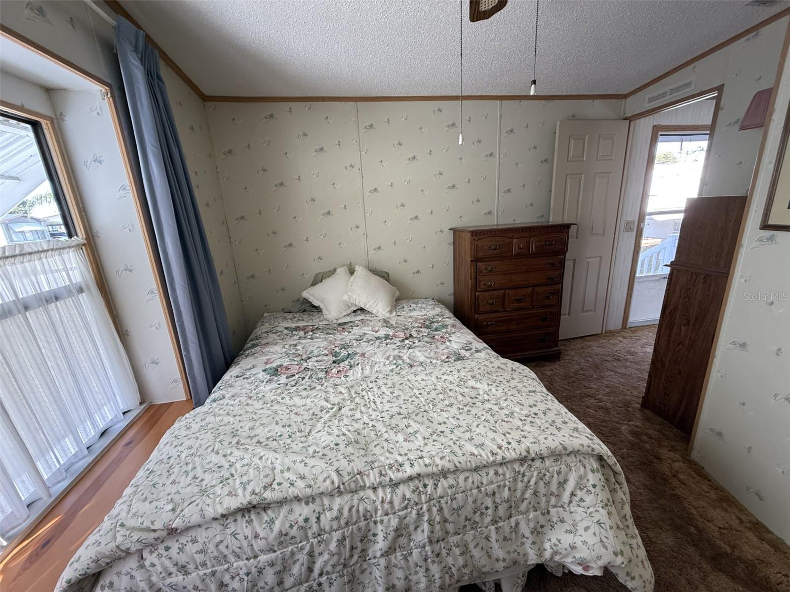 Image 15 of 73 For 1935 Regina Drive