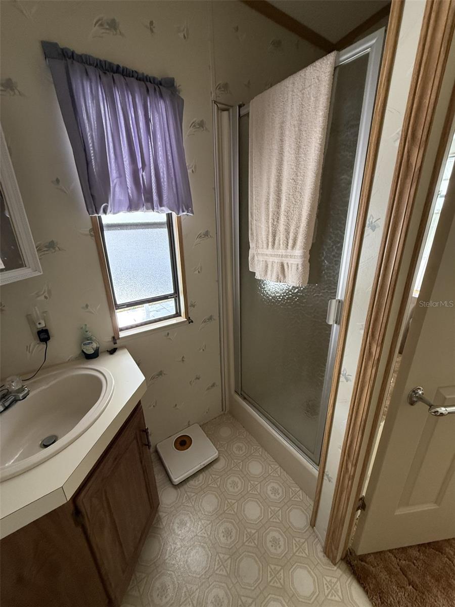 Image 16 of 73 For 1935 Regina Drive