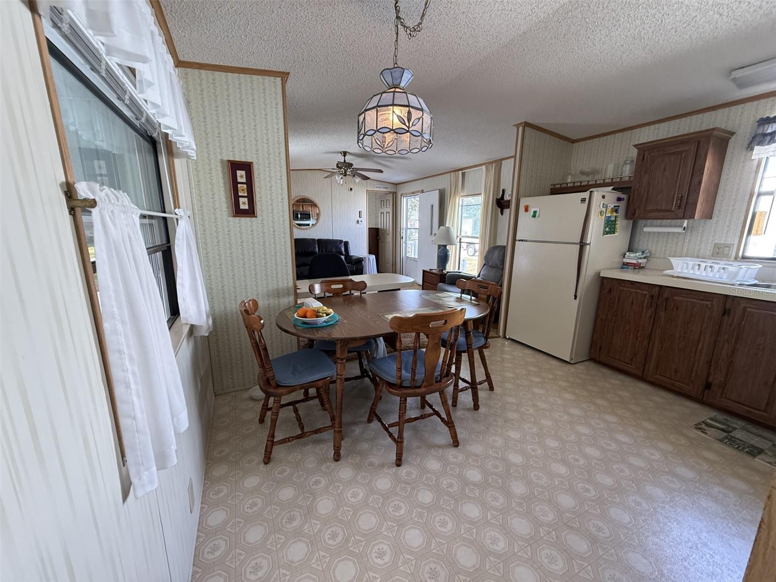 Image 20 of 73 For 1935 Regina Drive