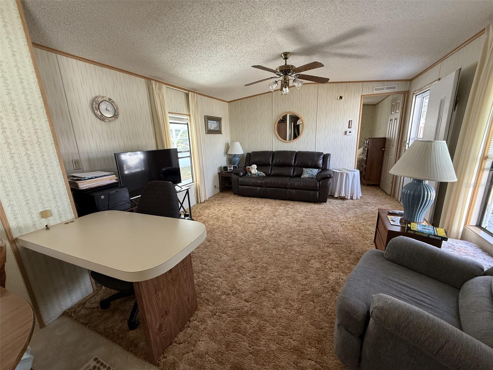 Image 21 of 73 For 1935 Regina Drive