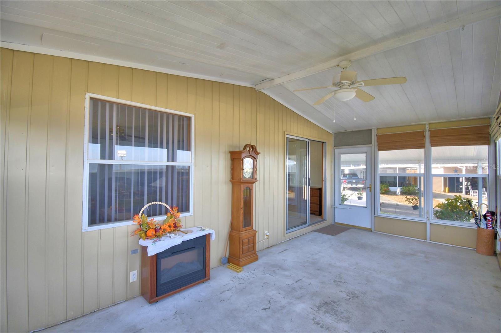 Image 22 of 52 For 154 Paradise Lane