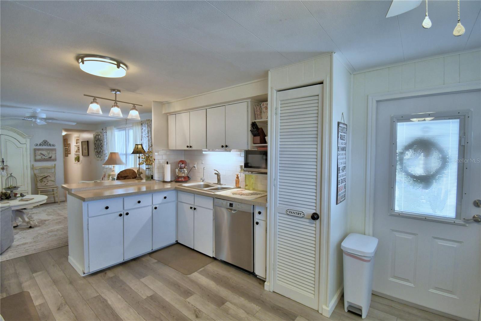 Image 10 of 55 For 141 Paradise Lane