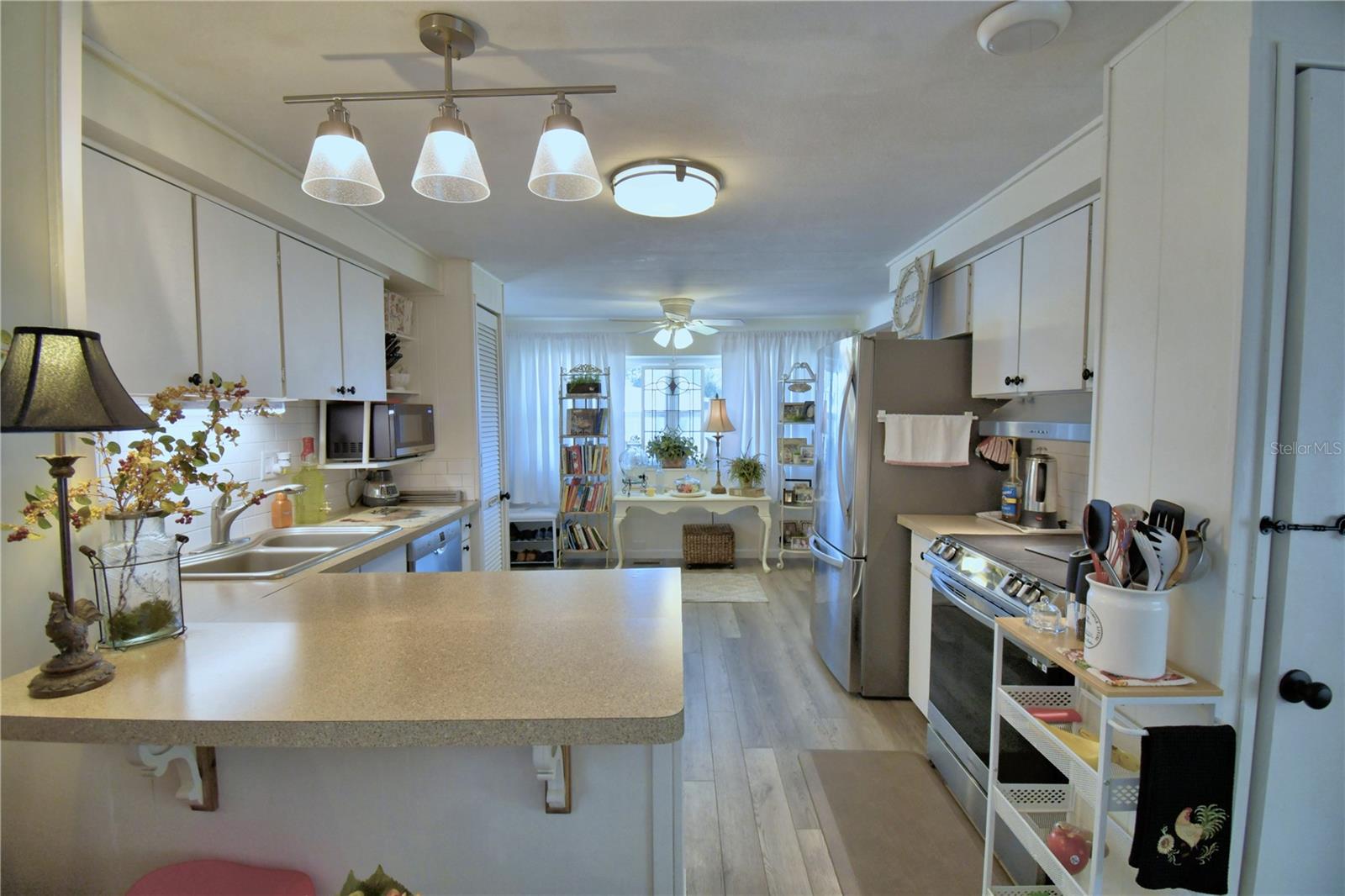 Image 14 of 55 For 141 Paradise Lane