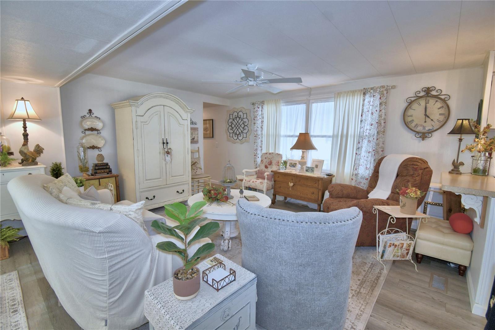 Image 25 of 55 For 141 Paradise Lane