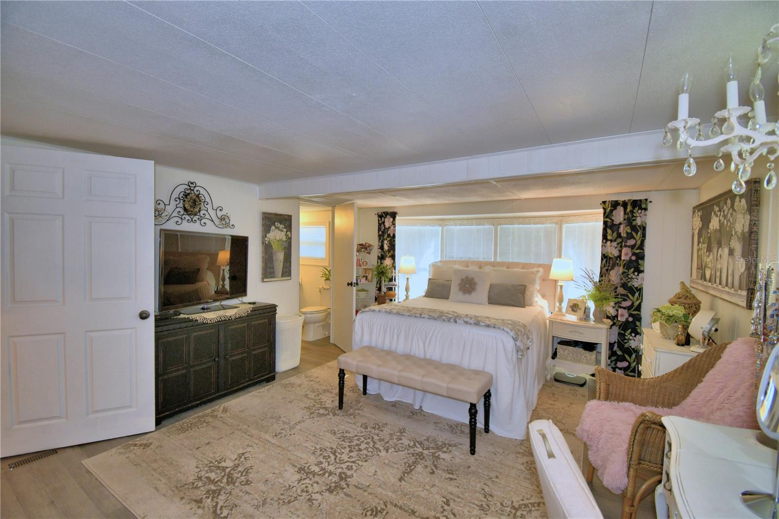 Image 30 of 55 For 141 Paradise Lane