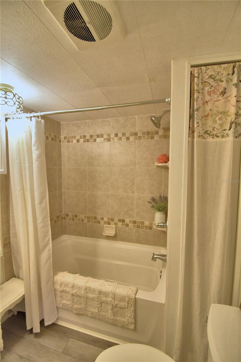 Image 44 of 55 For 141 Paradise Lane