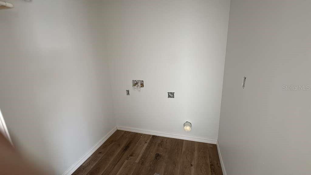 Image 10 of 13 For 2827 Eaton Avenue