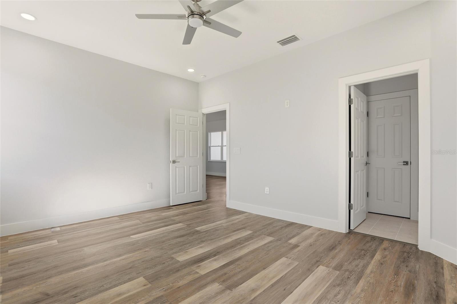 Image 12 of 30 For 3849 Citroen Drive