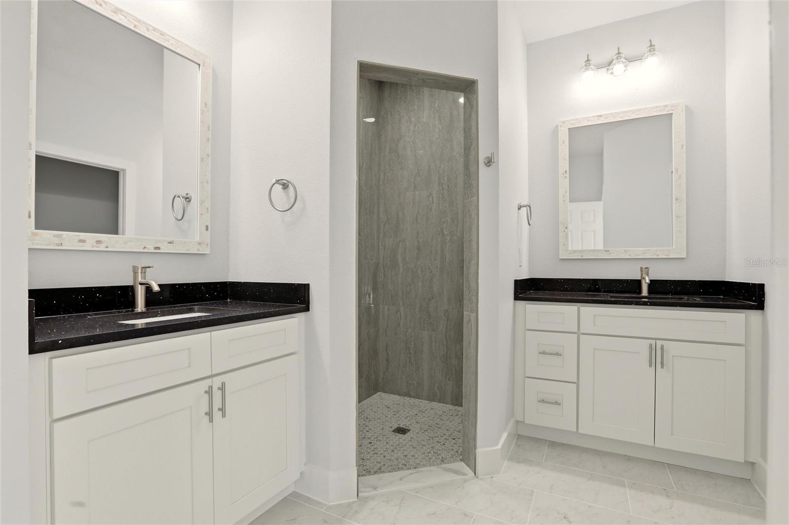 Image 15 of 30 For 3849 Citroen Drive