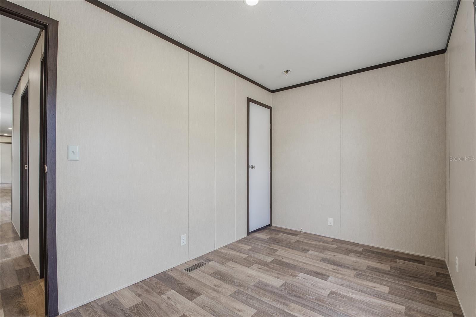 Image 19 of 40 For 126 2nd St  