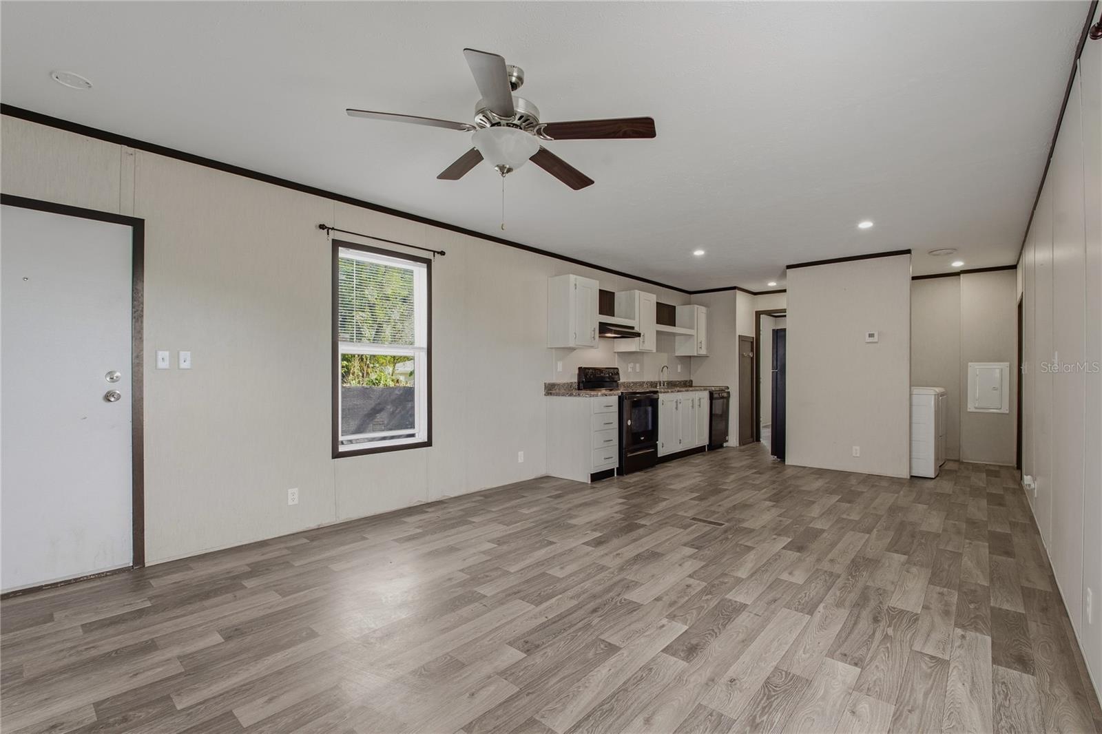 Image 5 of 40 For 126 2nd St  