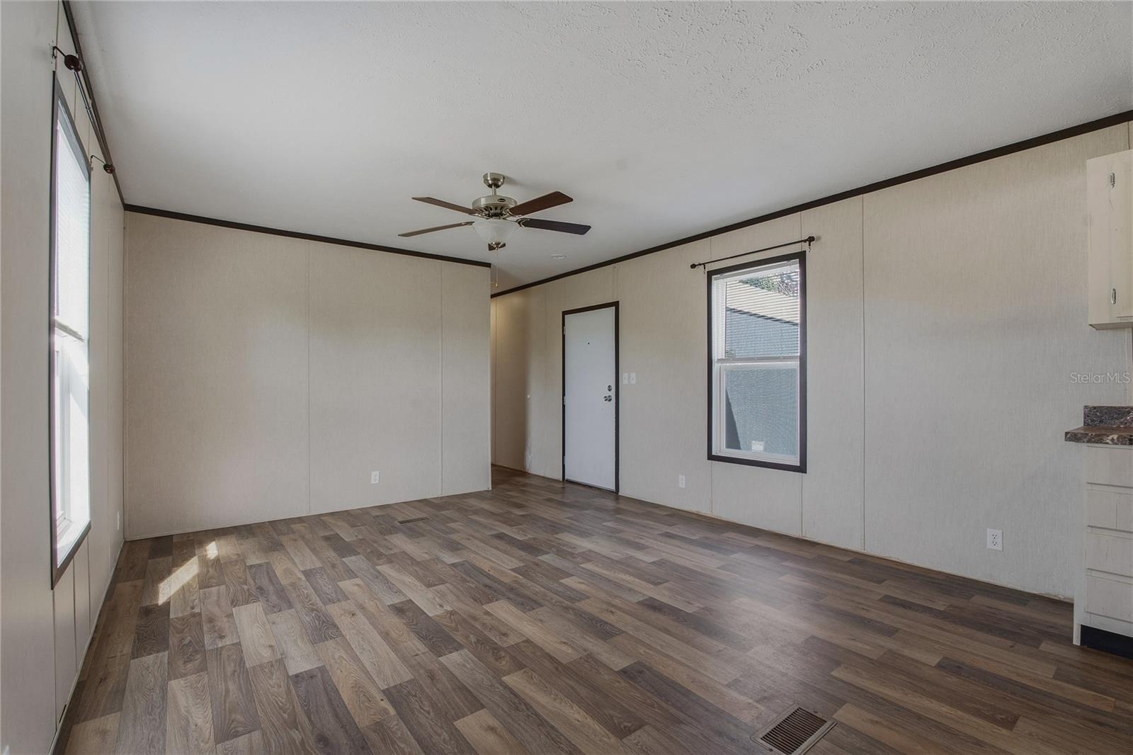 Image 6 of 40 For 126 2nd St  