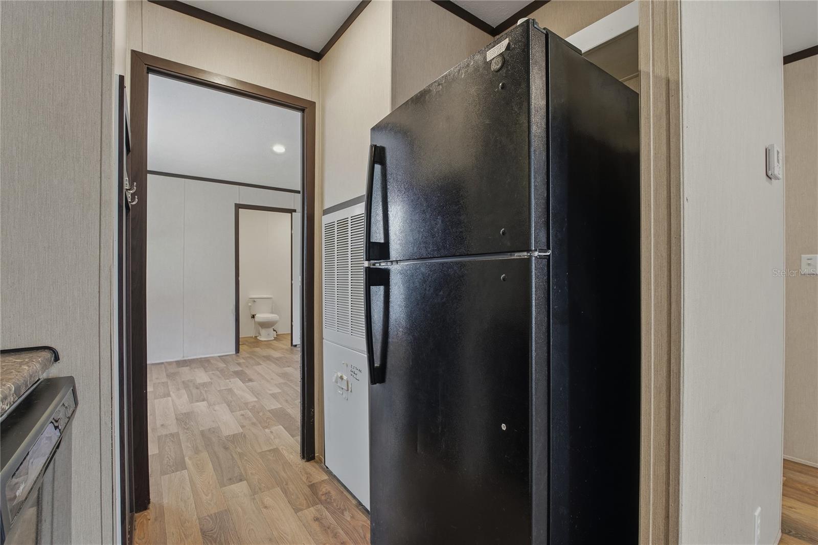 Image 9 of 40 For 126 2nd St  