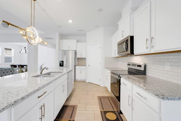 Image 10 of 31 For 2398 Greenwood Oak Drive