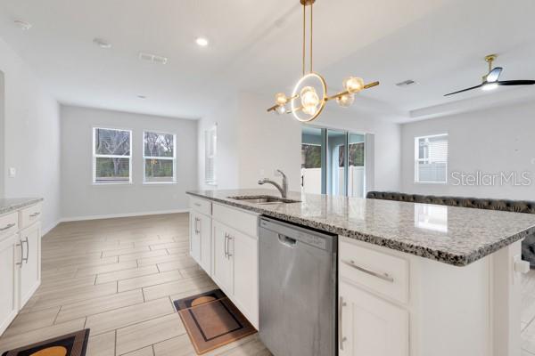 Image 11 of 31 For 2398 Greenwood Oak Drive