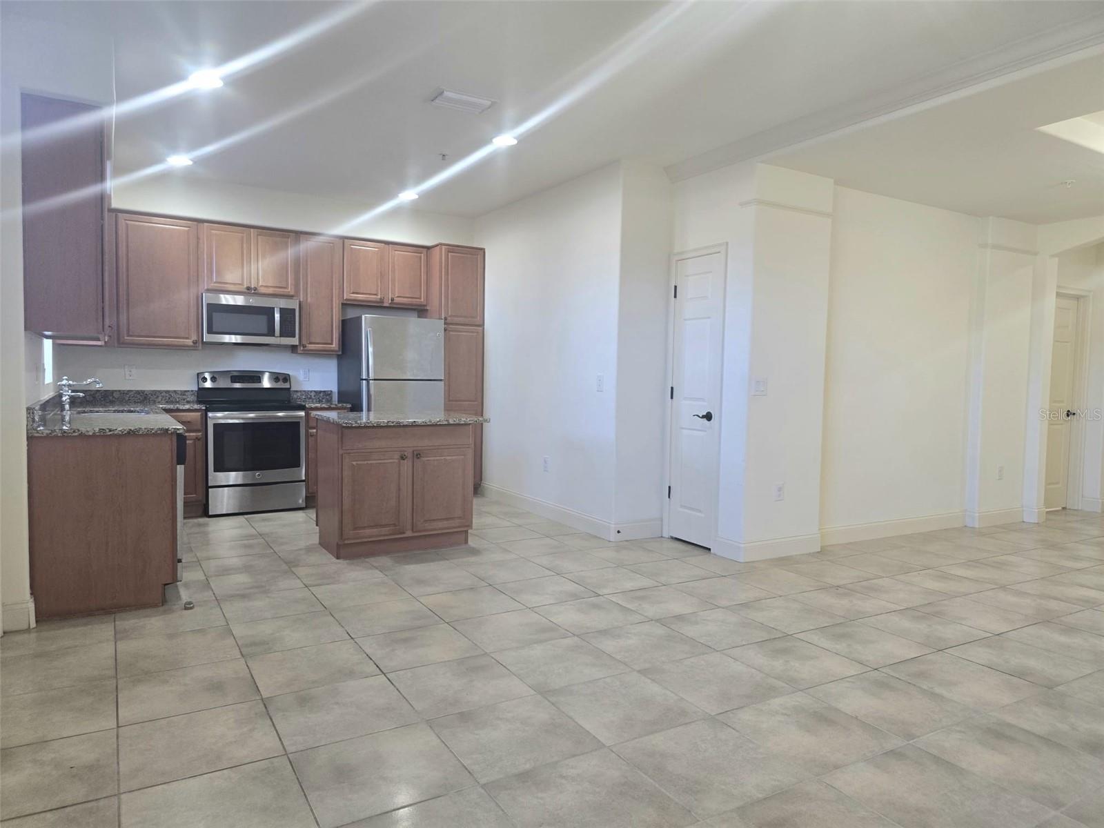 Image 10 of 48 For 2520 Bella Vista Drive