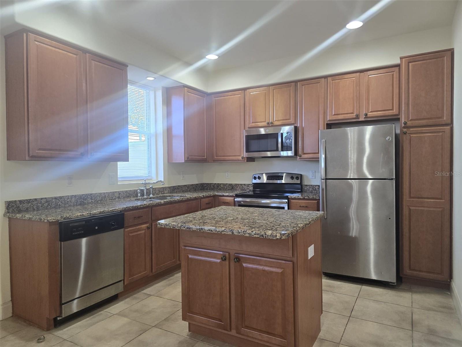 Image 12 of 48 For 2520 Bella Vista Drive