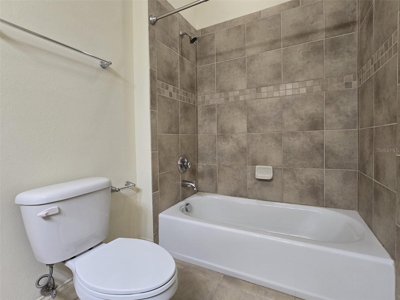 Image 34 of 48 For 2520 Bella Vista Drive