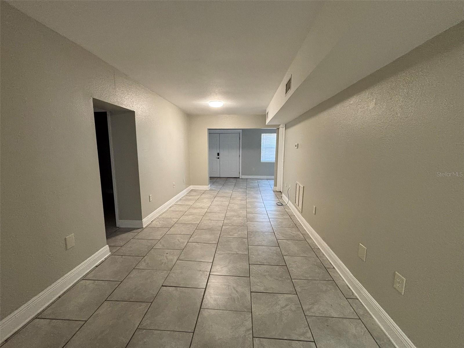 Image 14 of 21 For 1025 Main Street