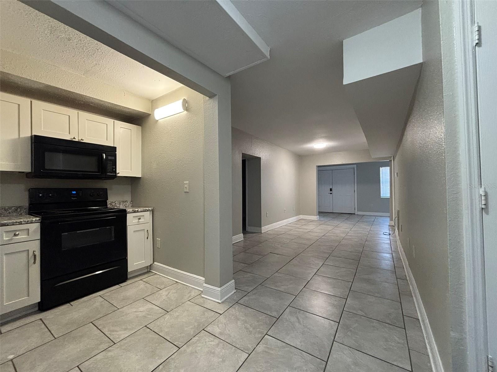 Image 15 of 21 For 1025 Main Street