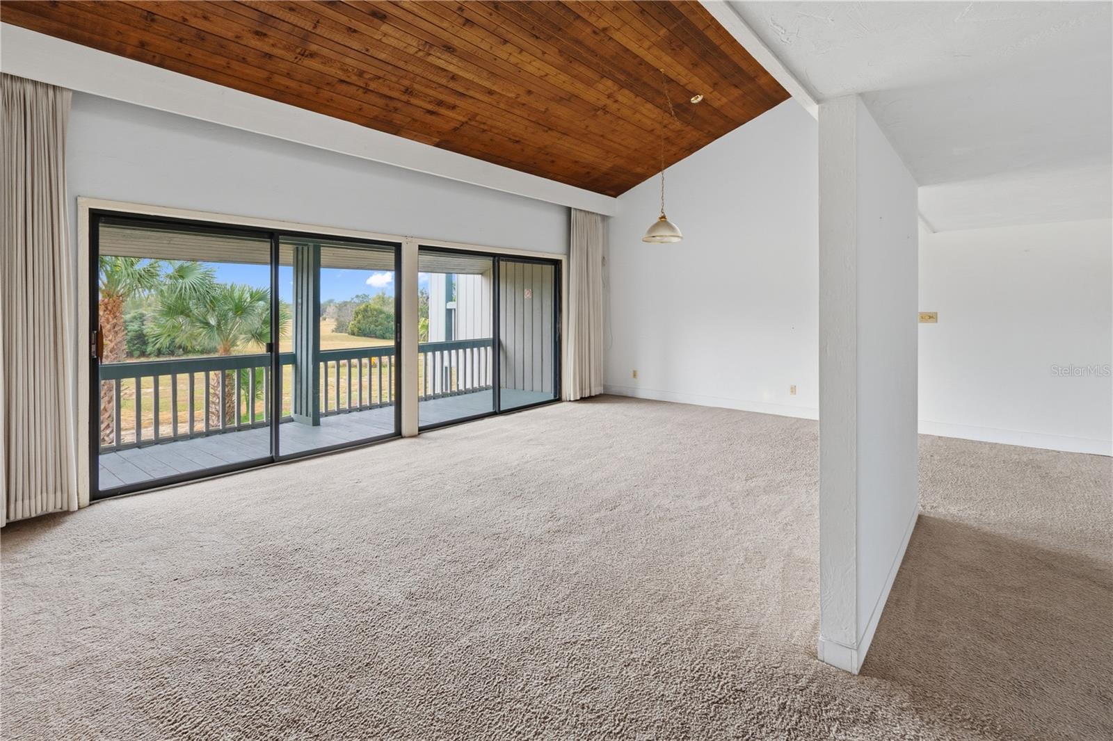 Image 11 of 21 For 2115 Corner Lake Drive E