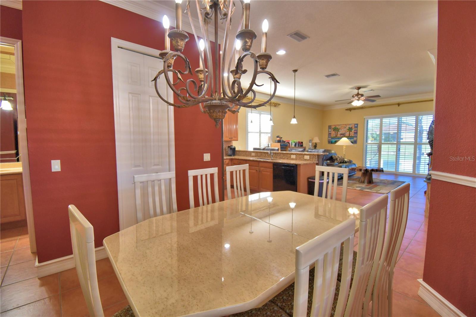 Image 13 of 77 For 2349 Salzburg Loop