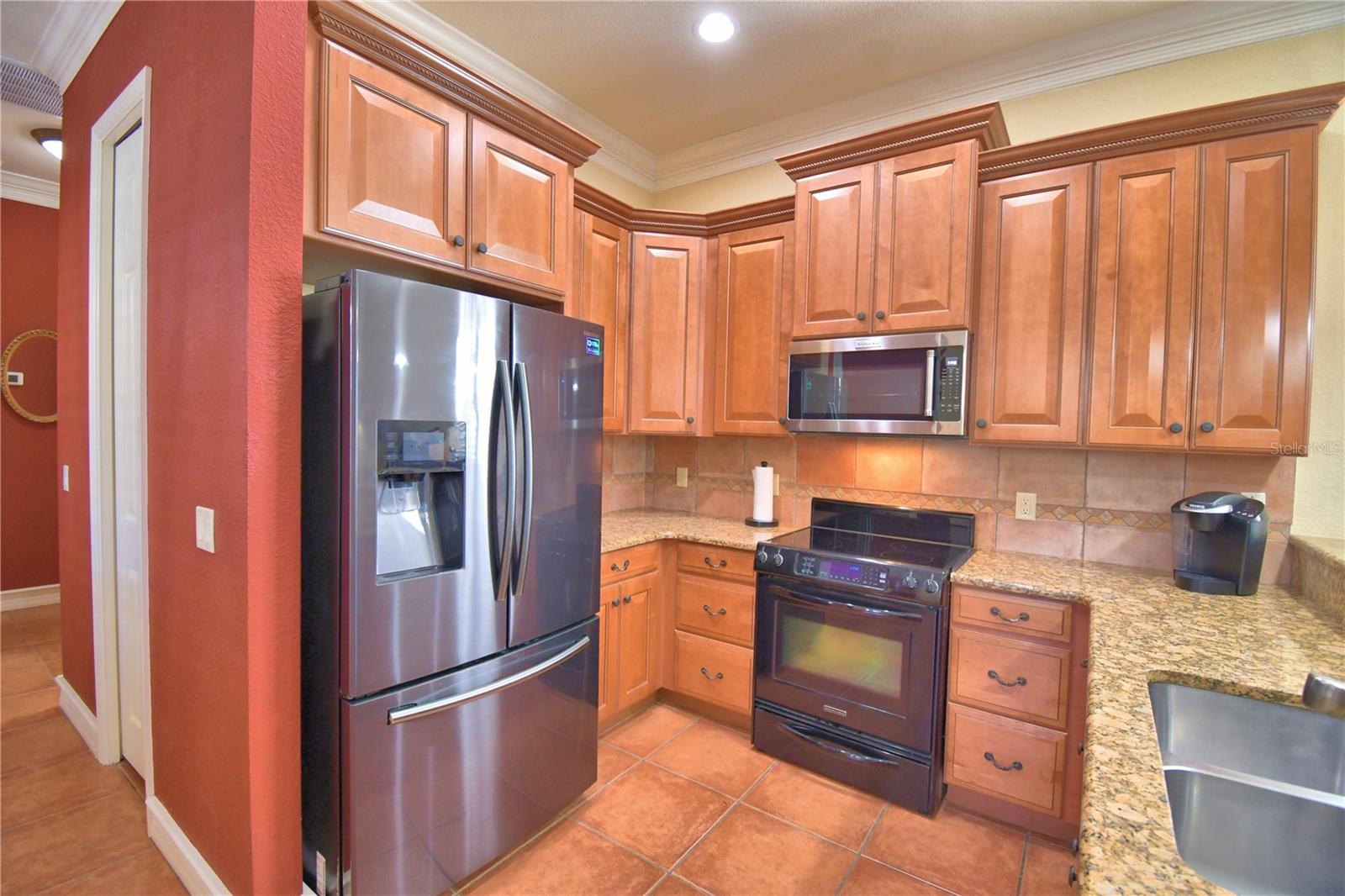 Image 14 of 77 For 2349 Salzburg Loop