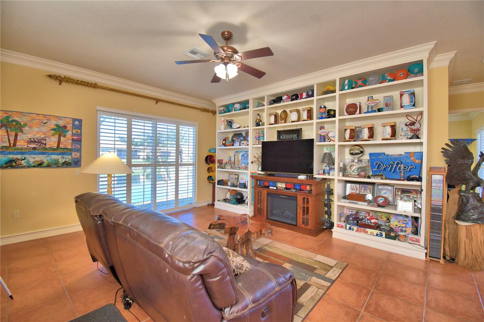 Image 19 of 77 For 2349 Salzburg Loop