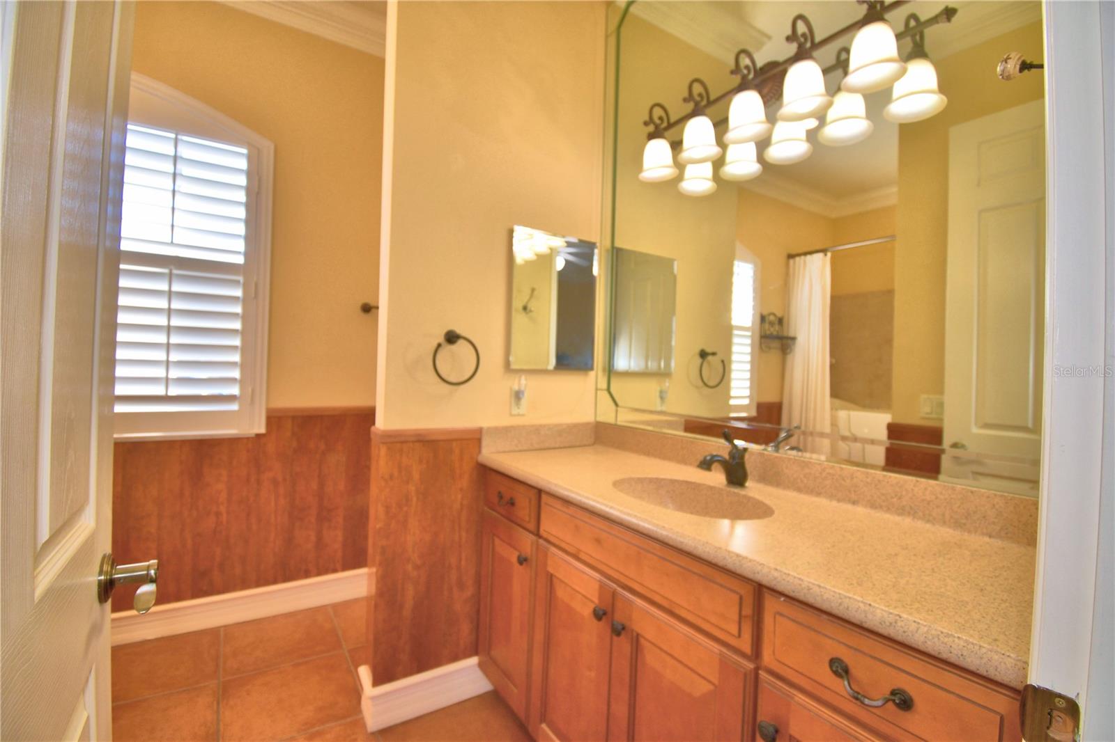 Image 35 of 77 For 2349 Salzburg Loop