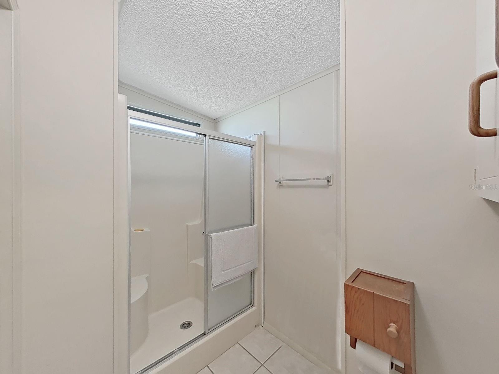 Image 23 of 39 For 1723 Sherwood Hill Dr