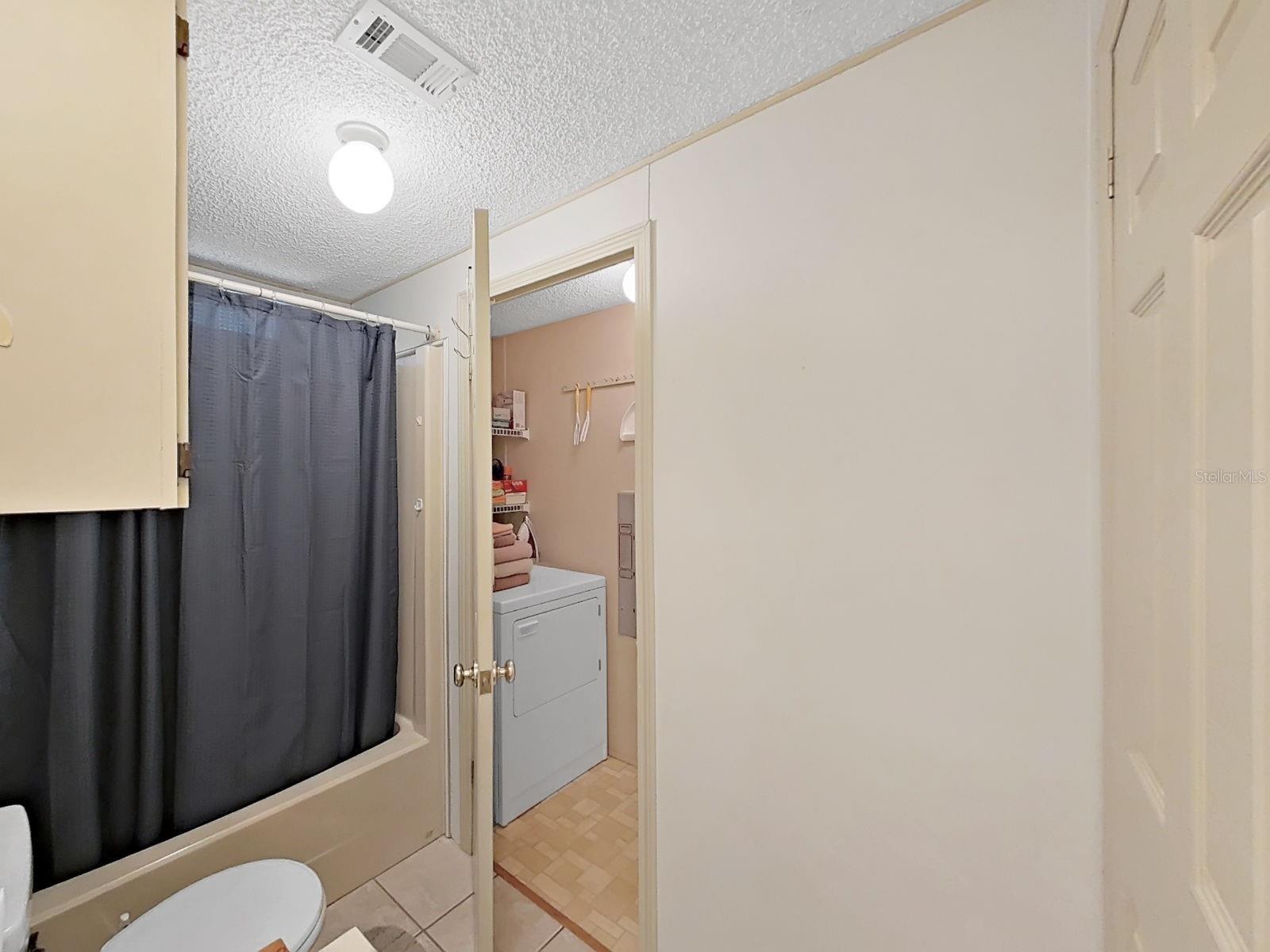 Image 27 of 39 For 1723 Sherwood Hill Dr