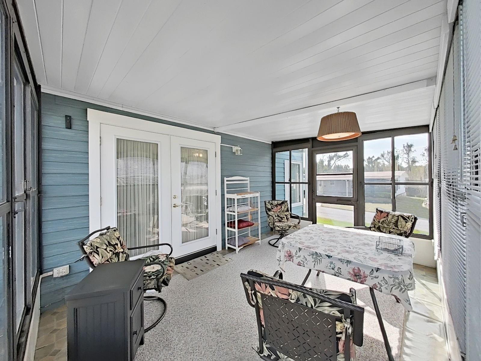 Image 31 of 39 For 1723 Sherwood Hill Dr