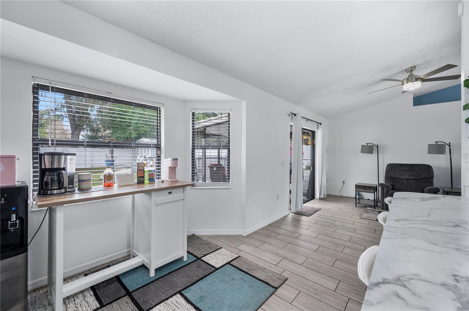 Image 10 of 45 For 6922 Doehring Drive