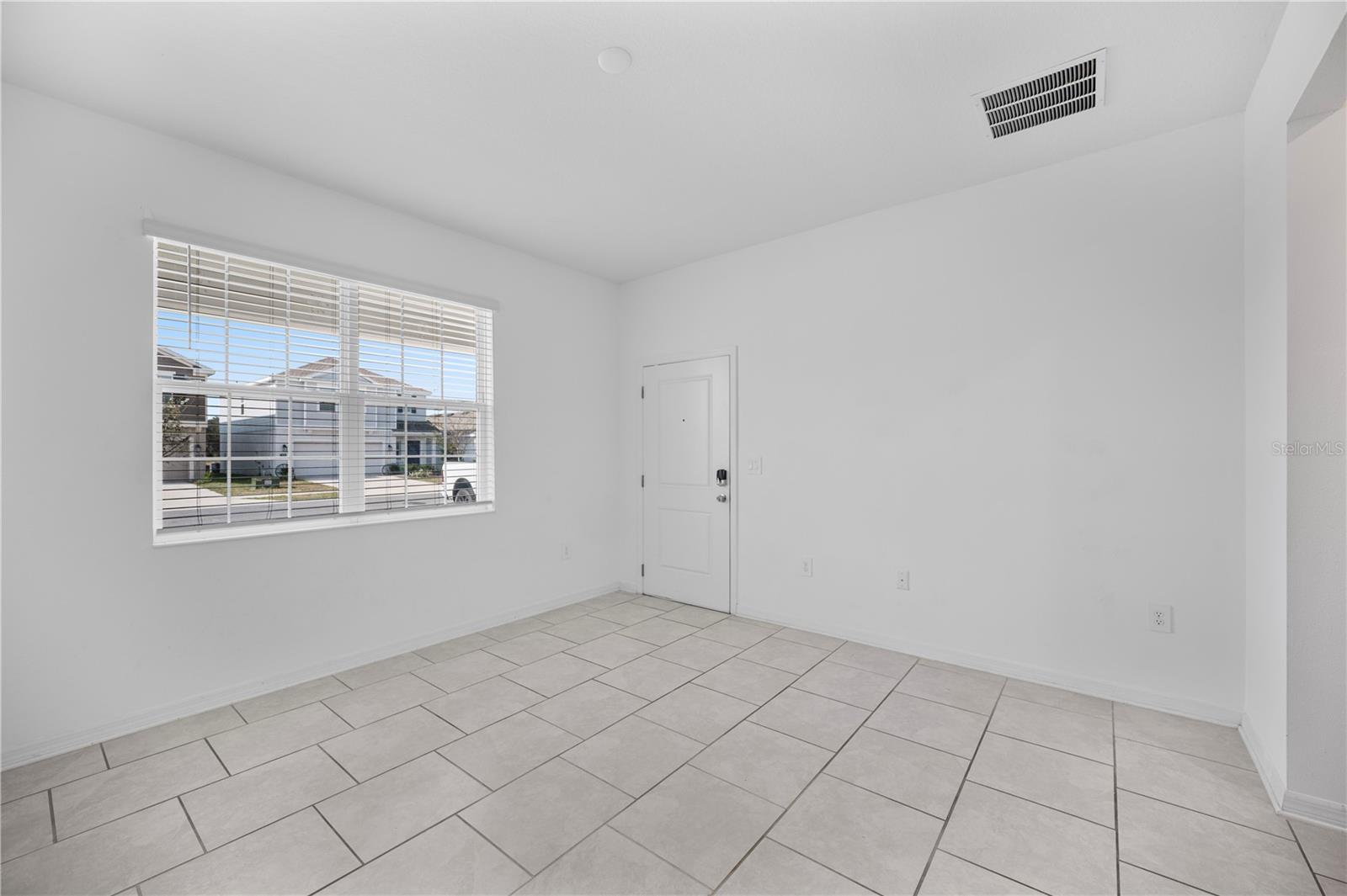 Image 8 of 19 For 1453 Austin Street