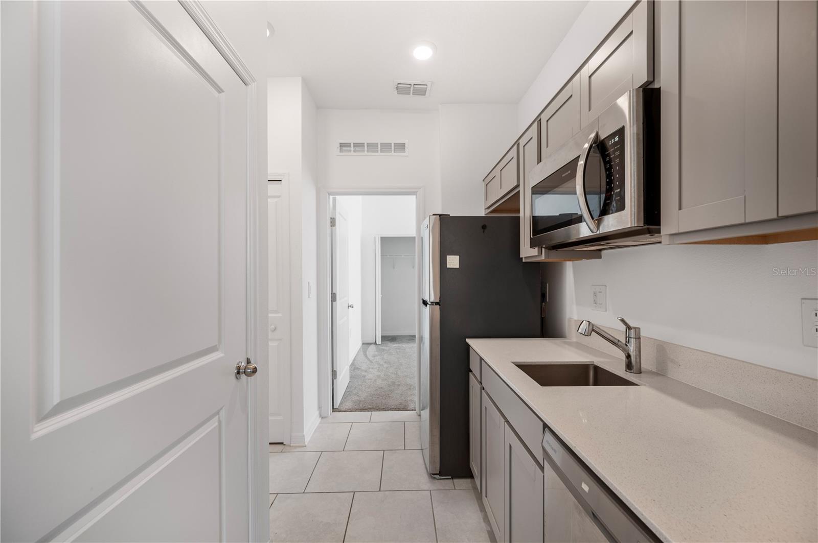 Image 9 of 19 For 1453 Austin Street