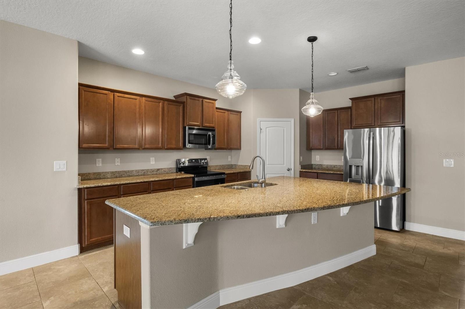 Image 12 of 53 For 452 Palastro Avenue