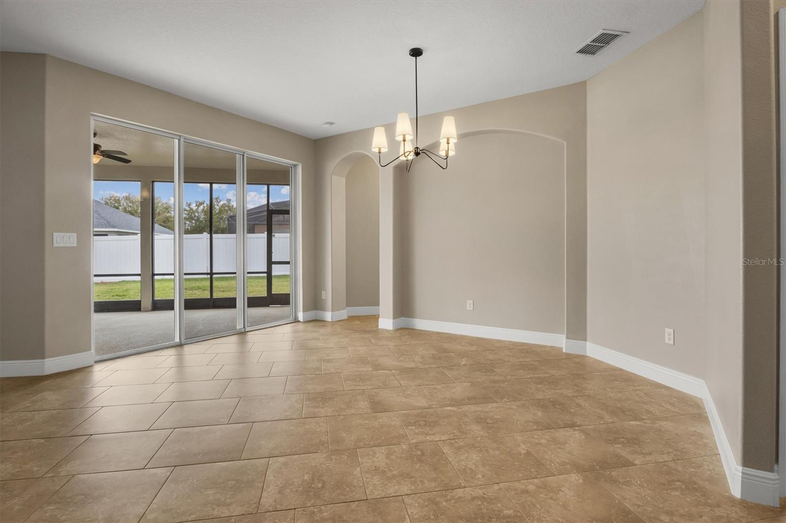 Image 15 of 53 For 452 Palastro Avenue