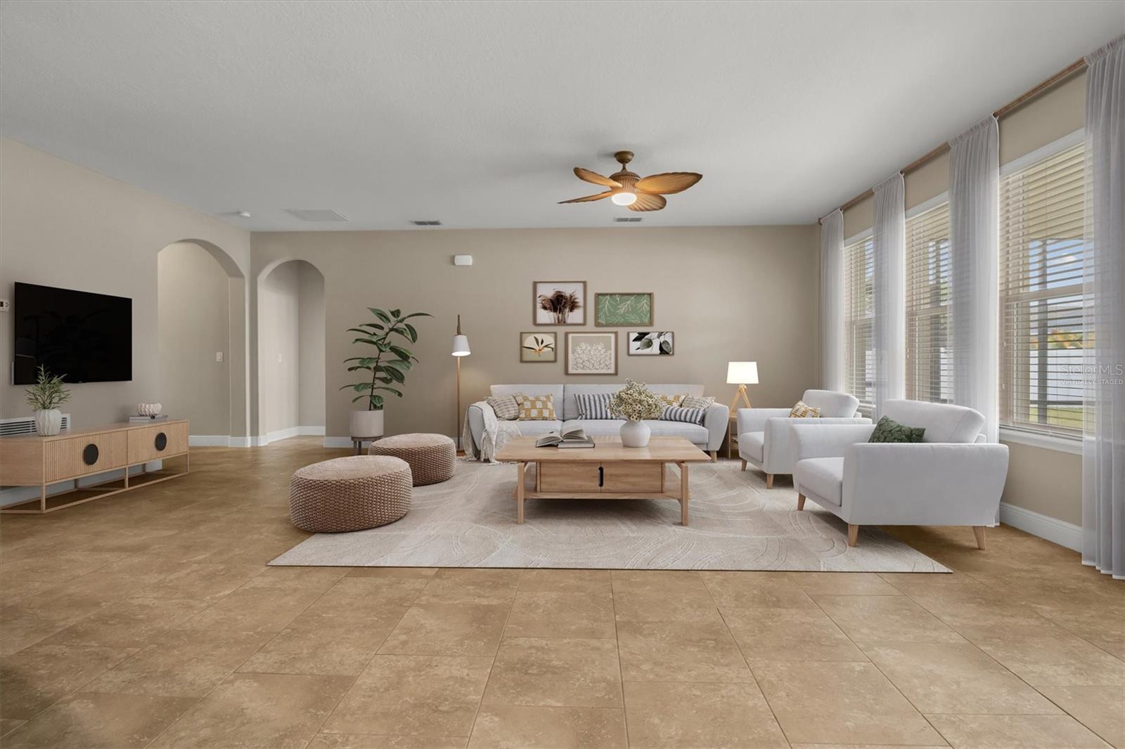 Image 20 of 53 For 452 Palastro Avenue