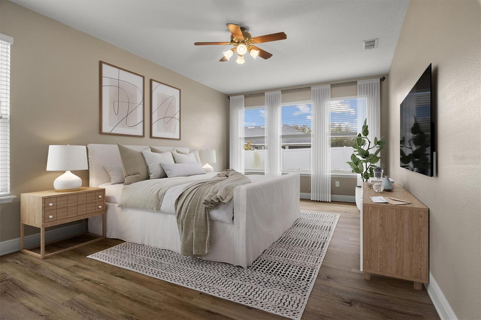 Image 27 of 53 For 452 Palastro Avenue