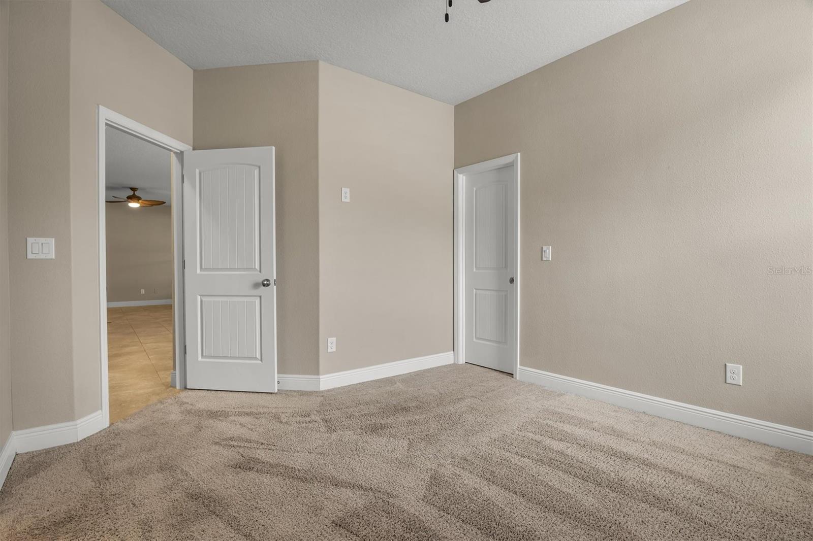 Image 43 of 53 For 452 Palastro Avenue