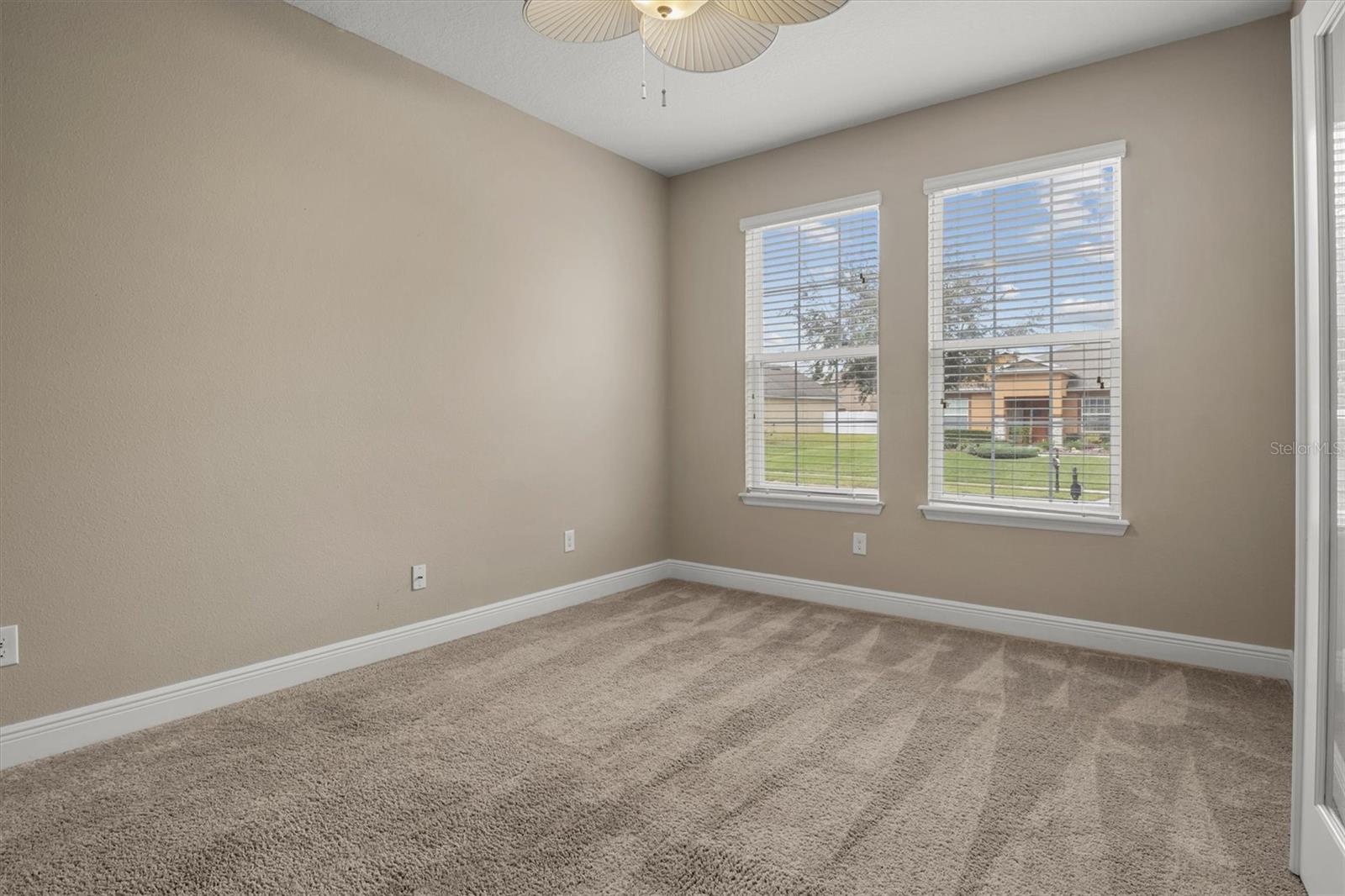 Image 7 of 53 For 452 Palastro Avenue