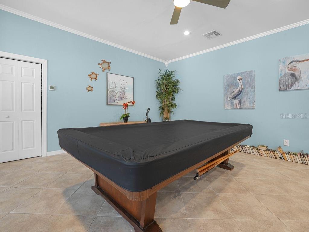 Image 35 of 49 For 549 Sutton Place T 19