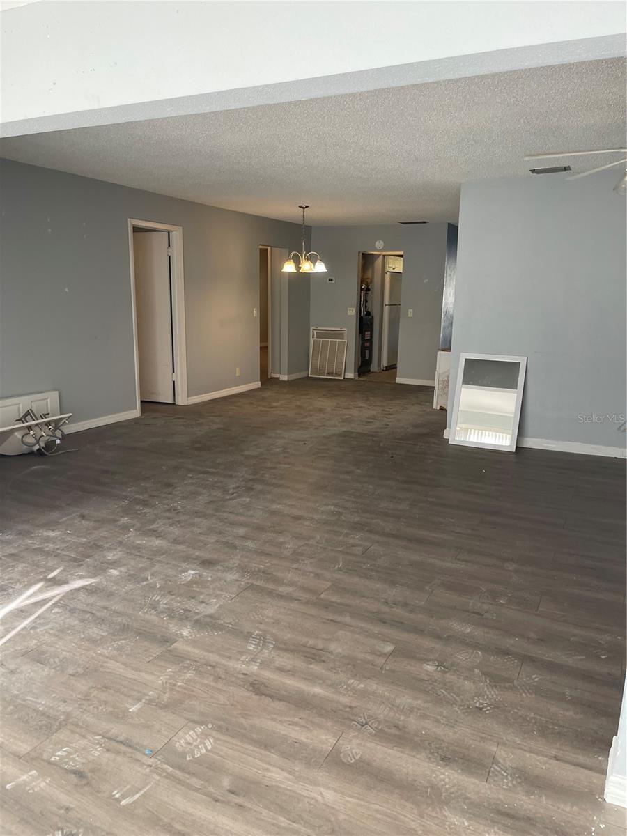 Image 10 of 19 For 100 El Camino Drive 104