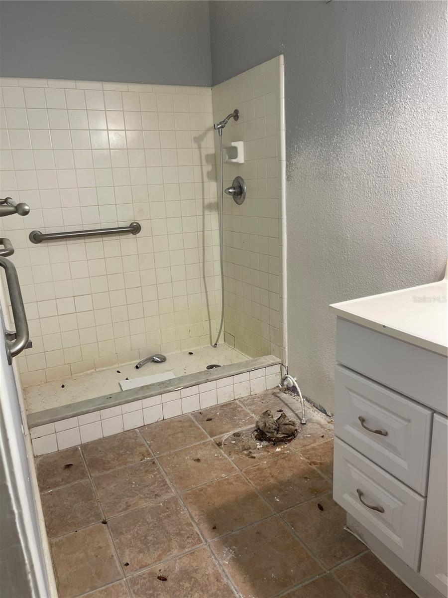 Image 19 of 19 For 100 El Camino Drive 104