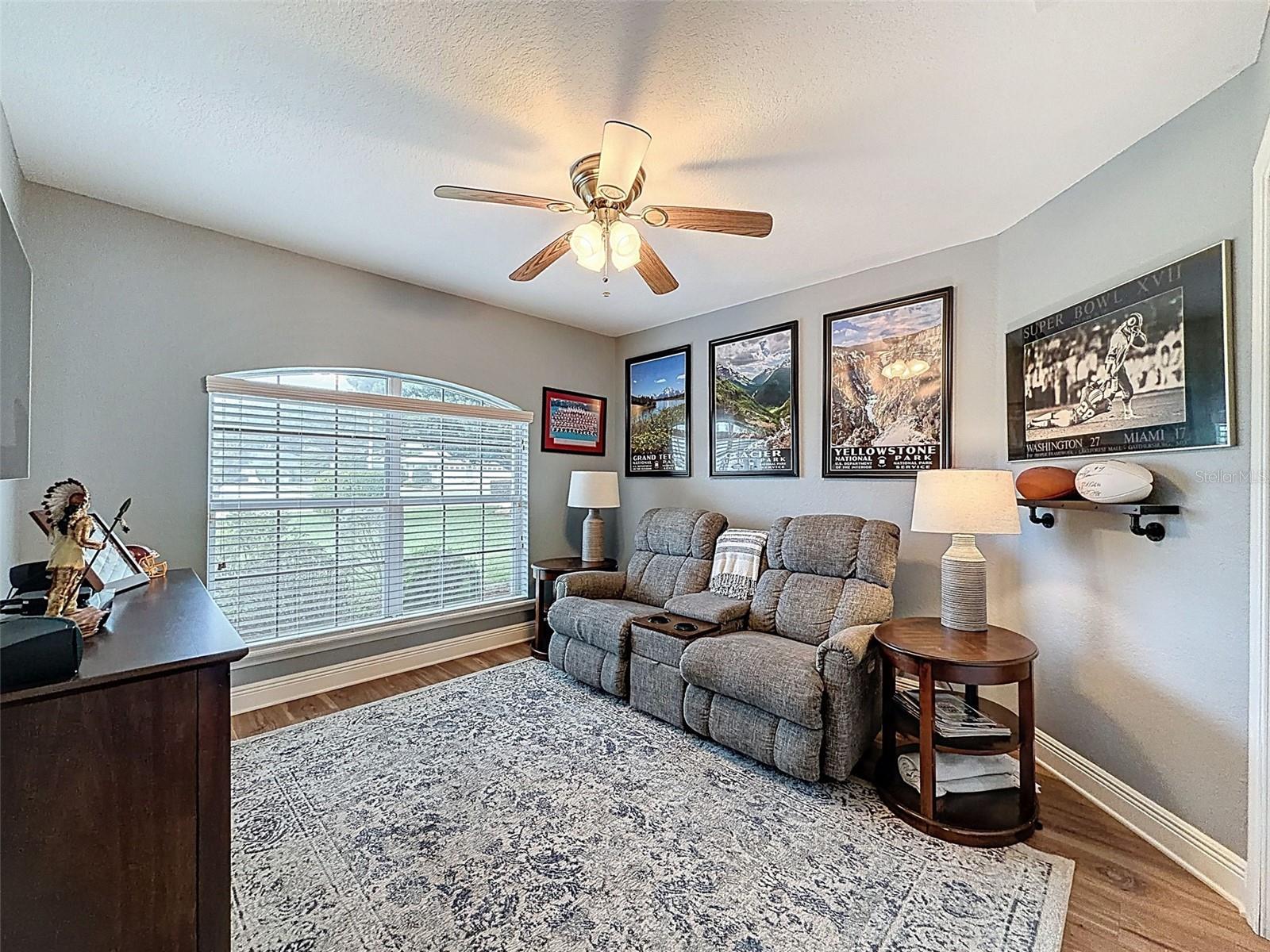 Image 42 of 70 For 204 Bentley Oaks Boulevard