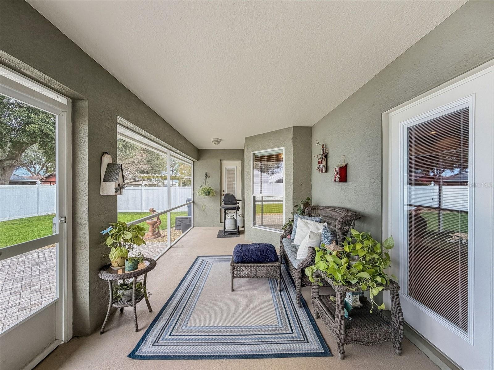 Image 48 of 70 For 204 Bentley Oaks Boulevard