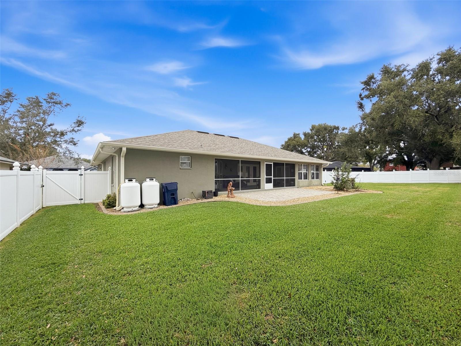 Image 50 of 70 For 204 Bentley Oaks Boulevard