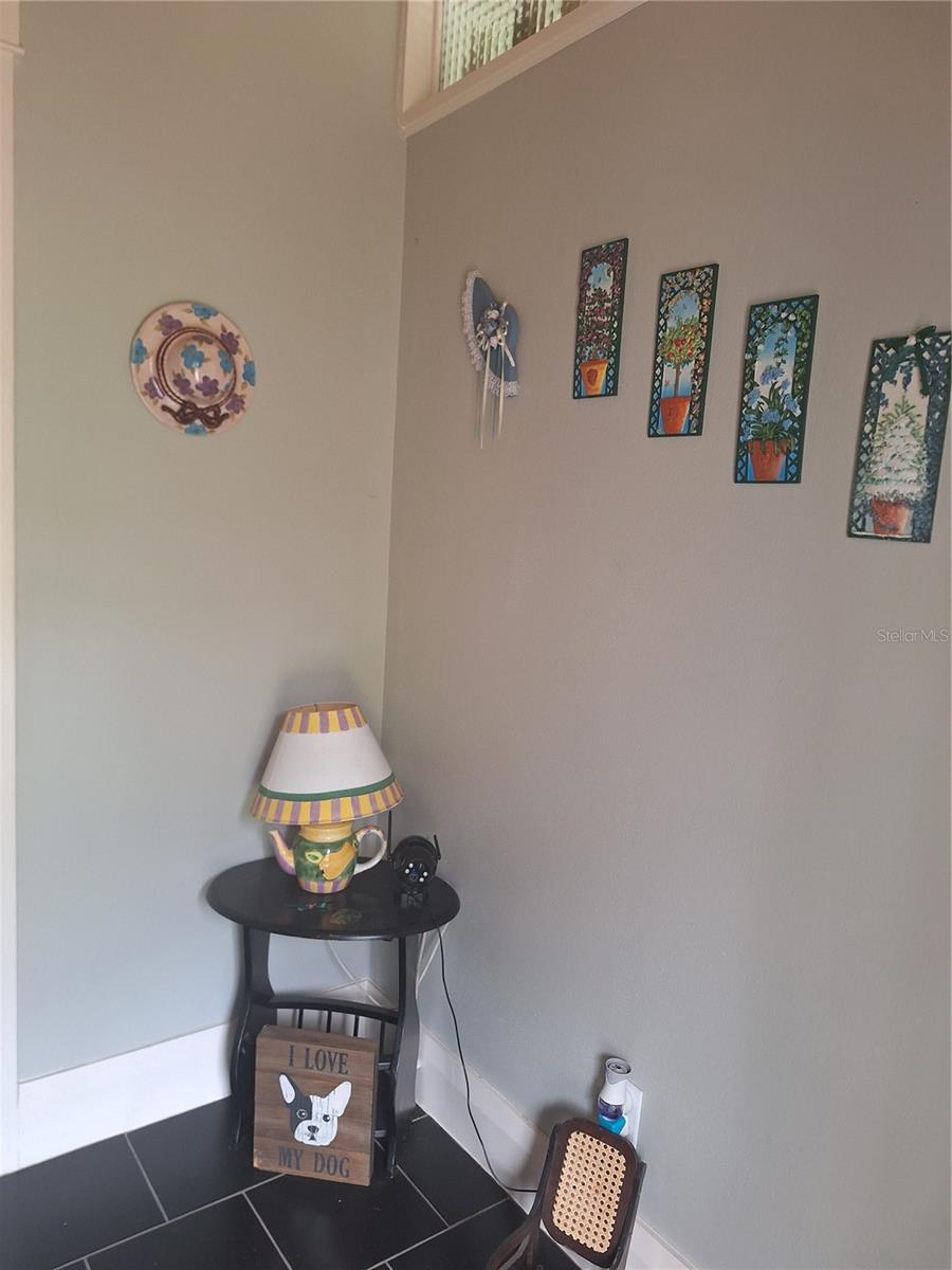 Image 15 of 35 For 1127 Lakeshore Boulevard